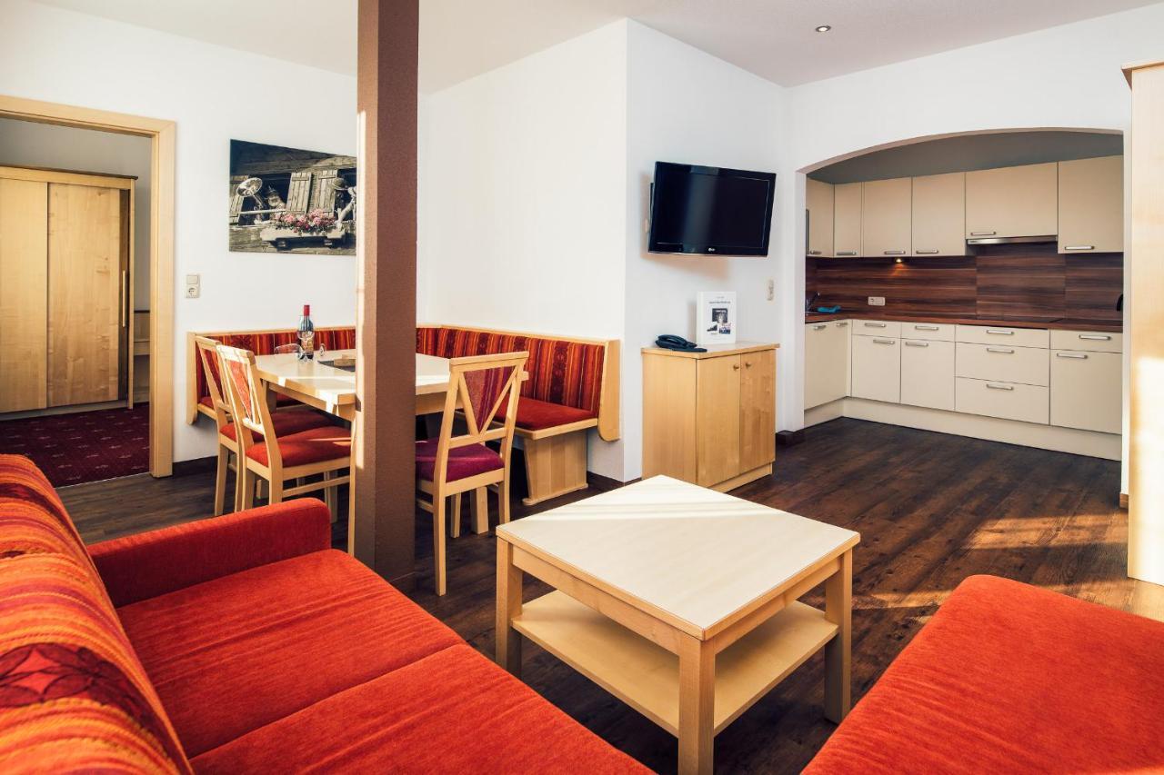 Apart Hotel Reblaus Ladis Exterior foto